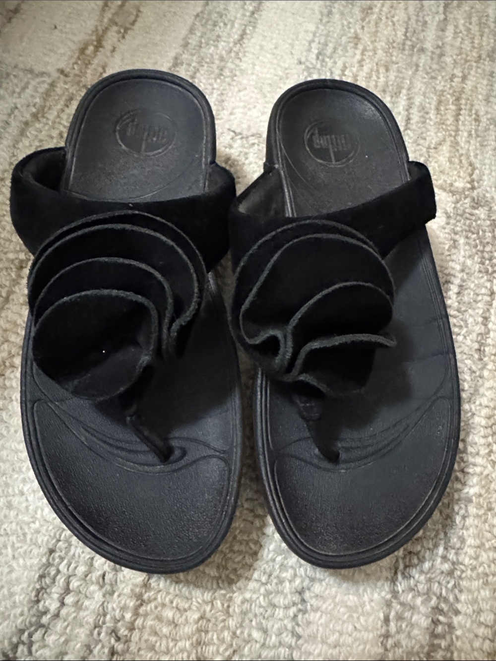 Fit Flop- Black Women's Floral Toe-Post Sandals